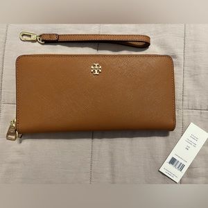Tory Burch Robinson Continental Wallet